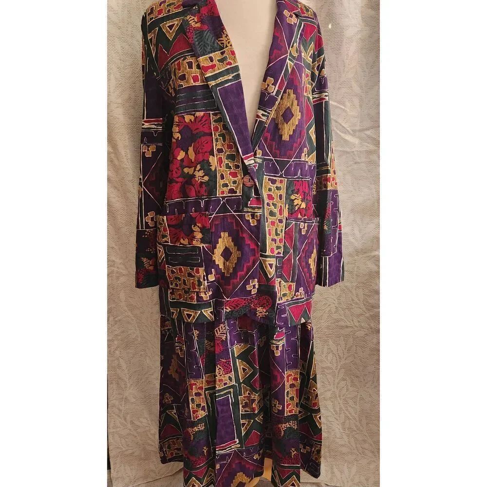 D52 Valerie skirt/blazer, purple green gold Magenta geometric & floral print Set